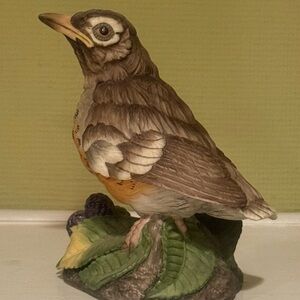 Vintage Boehm Porcelain Fledgling Robin Bird Figurine #400-74 - Made in USA